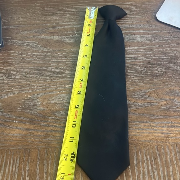 Kids Black clip on tie - Picture 2 of 3